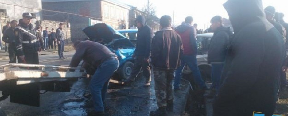 В результате автомобильной аварии в Кахи пострадали 4 человека